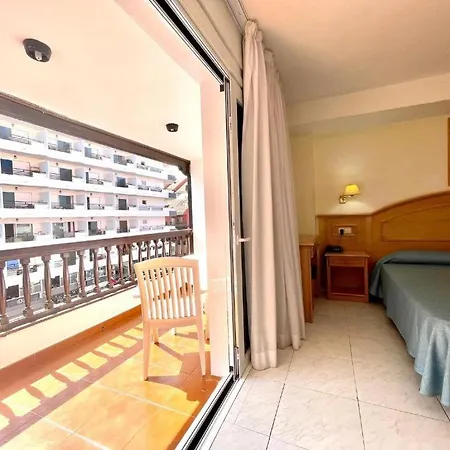 Park Plaza شقة *