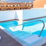 Park Plaza شقة *