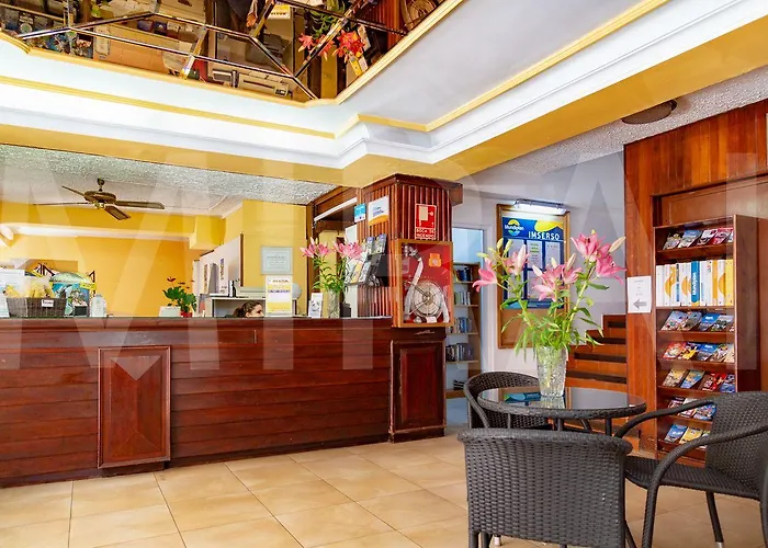 Park Plaza *